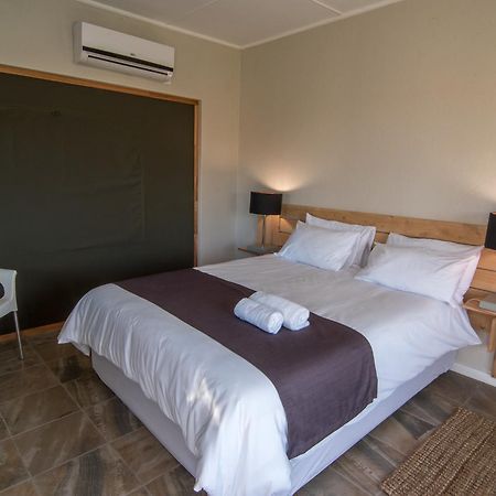 Letsatsi Lodge Vanrhynsdorp Eksteriør billede