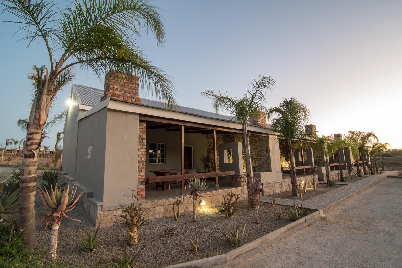 Letsatsi Lodge Vanrhynsdorp Eksteriør billede