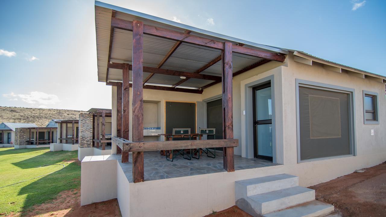 Letsatsi Lodge Vanrhynsdorp Eksteriør billede