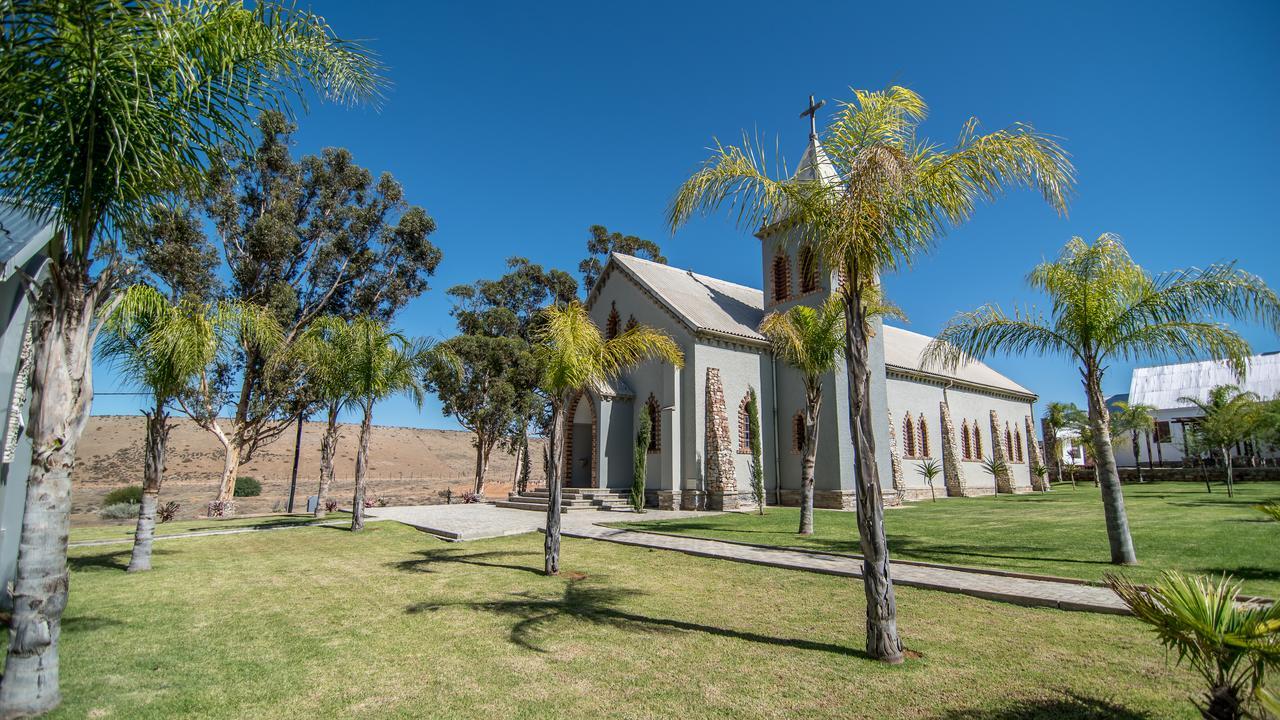 Letsatsi Lodge Vanrhynsdorp Eksteriør billede
