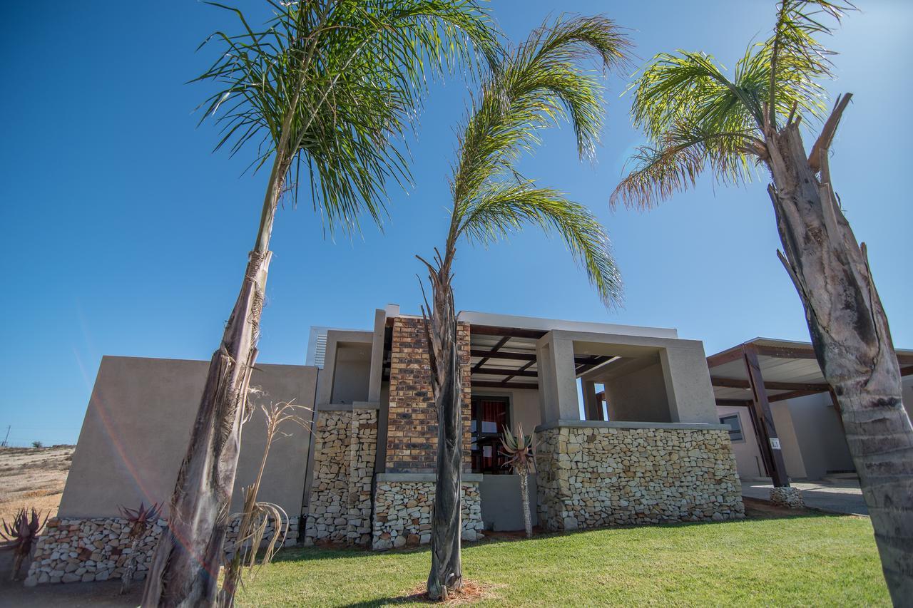 Letsatsi Lodge Vanrhynsdorp Eksteriør billede